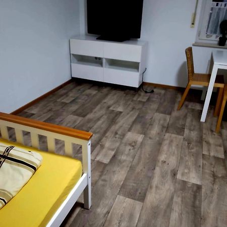 Ferien- Oder Monteurwohnung Stadtnah! Bad Oeynhausen Luaran gambar